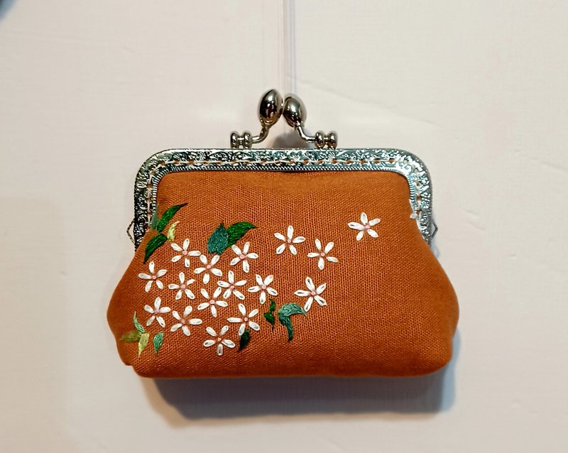 Grapefruit embroidery mouth gold bag - Coin Purses - Cotton & Hemp Orange