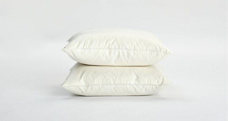 純鴨絨枕芯/50x50/純棉面料 - 枕頭/抱枕 - 其他材質 