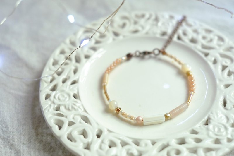 Jt Corner Orange Pink Agate White Beads Glass Beads Brass Bangles Bracelets Valentine's Day gifts - Bracelets - Gemstone Orange