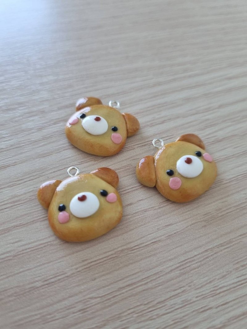 Little bear pendant for necklace or key ring, polymer clay. - 吊飾 - 陶 咖啡色