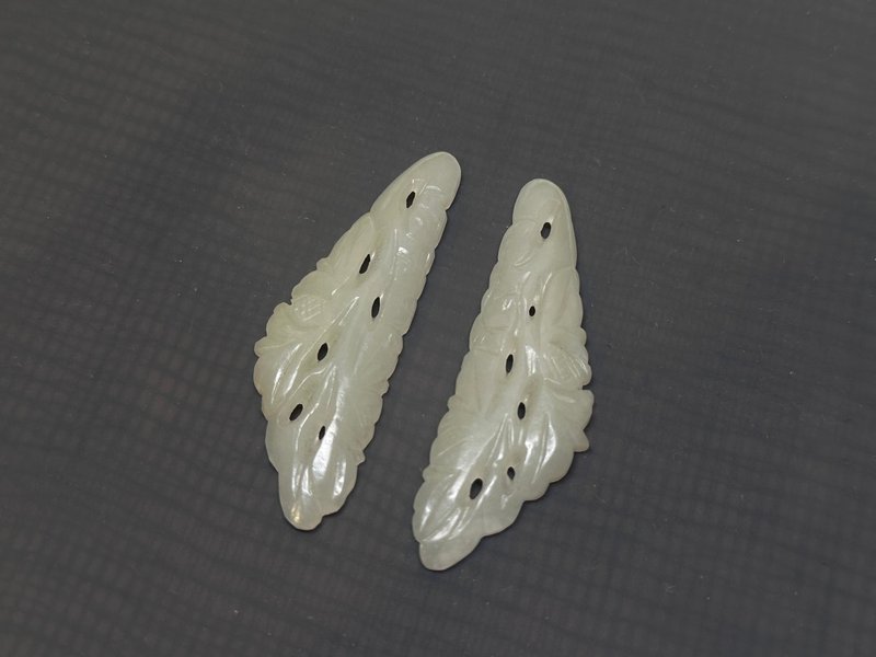 White jade carved wings (a pair of old pieces) - งานโลหะ/เครื่องประดับ - หยก 