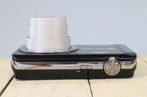 完動品】CASIO EXILM EX-ZS6 コンパクトデジタルカメラ S