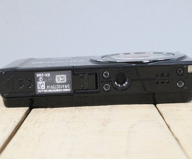 完動品】CASIO EXILM EX-ZS6 コンパクトデジタルカメラ S