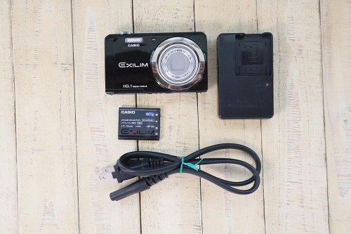 CASIO EXILIM EX-ZS6 コンパクトデジタルカメラ Amazon | CASIO デジタルカメラ EXILIM 1610万画素 5倍 ピンク