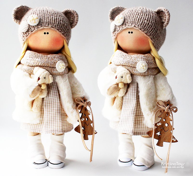 米色毛皮大衣手工娃娃 28 厘米 |淺米色紡織時尚娃娃 - 玩偶/公仔 - 其他材質 多色