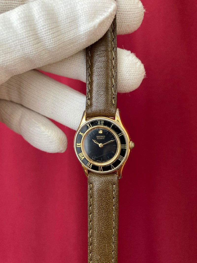 SEIKO 黑色雙圈錶殼 金色羅馬時標邊框 橄欖綠真皮錶帶 古董錶 - 女錶 - 其他材質 金色