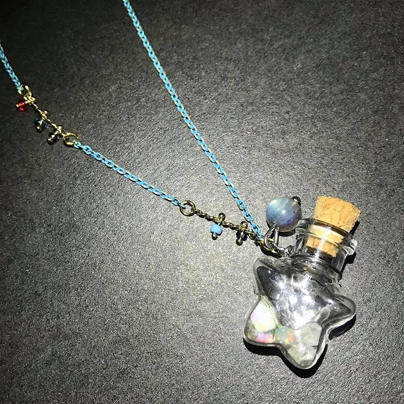[Lost and find] Dan Yueguang natural Opal Opal Star Wishing bottle necklace - Bracelets - Gemstone Multicolor