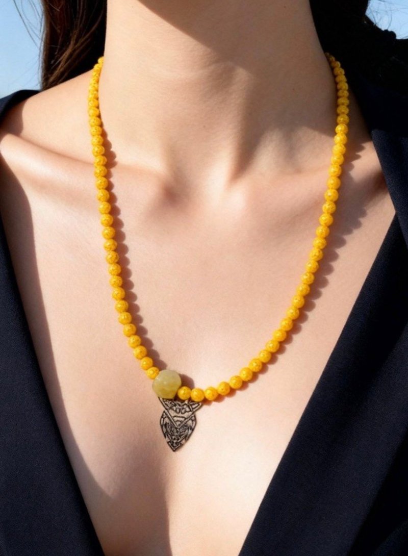 Crystal.EAA 設計款水晶項鏈 摩根織紋 摩根石 雄黃石 - 項鍊 - 半寶石 黃色