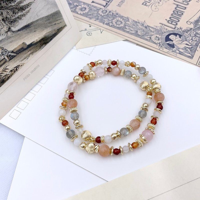 Ear/Rose Quartz Moonlight Labradorite Moonstone Agate Crystal Bracelet - สร้อยข้อมือ - วัสดุอื่นๆ สีแดง