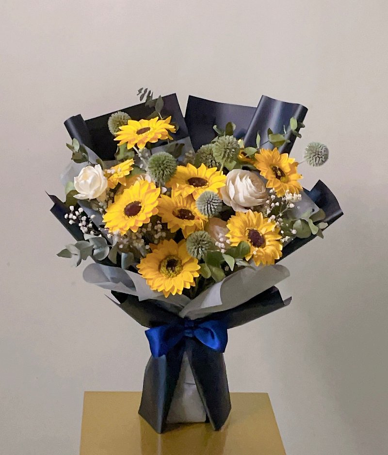 [Soap Flower Dried Flower] Men's Black Yellow Sunflower Soap Flower Dried Flower Natural Wind Graduation Bouquet - Dried Flowers & Bouquets - Plants & Flowers 