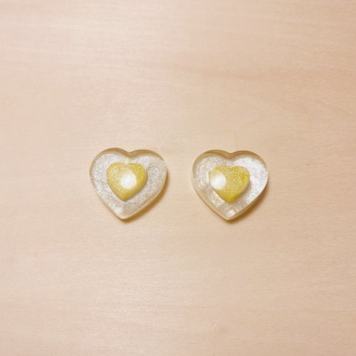 鳥嶼 Niaoyoo 復古黃夾心愛心耳環