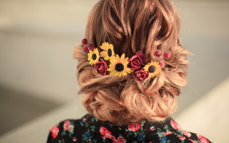 Other Materials Hair Accessories Yellow - Sunflower and roses summer headpiece for wedding, sun flower Hair comb
