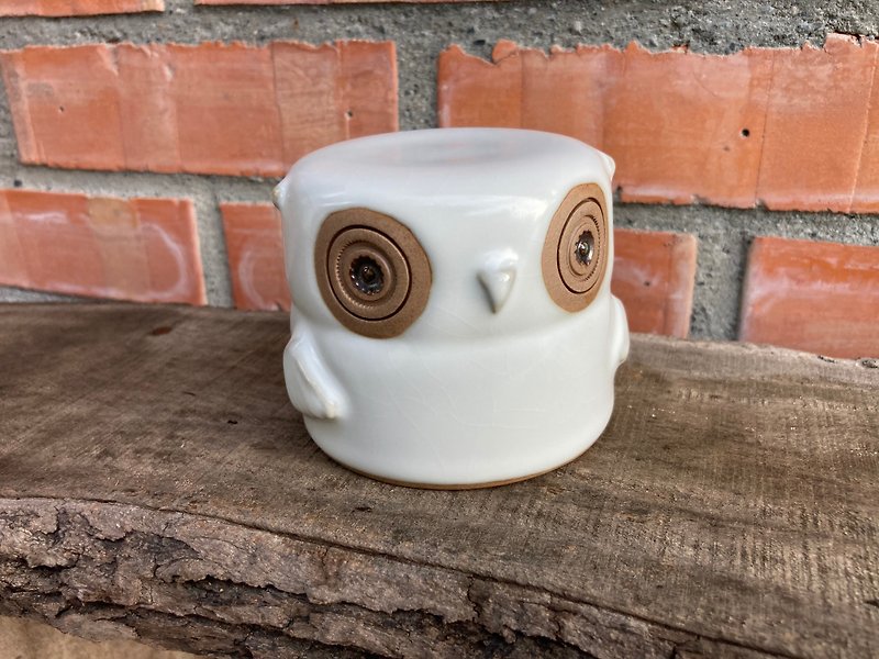 Classic Owl-Shaped Cup, Celadon Ru Kiln Glaze - ถ้วย - ดินเผา 
