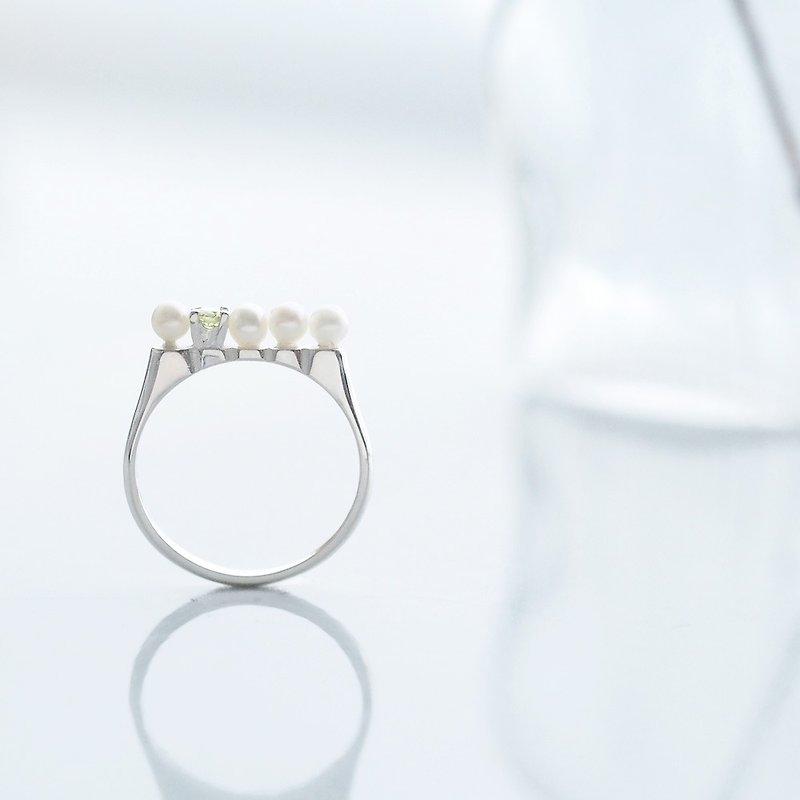 Peridot Pearl Ring Silver 925 - แหวนทั่วไป - โลหะ สีเงิน