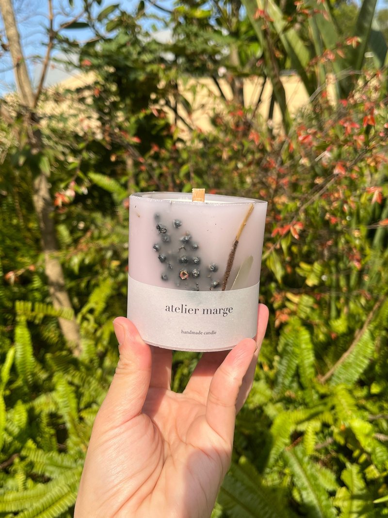 botanical candle berry - 香氛蠟燭/燭台 - 蠟 藍色