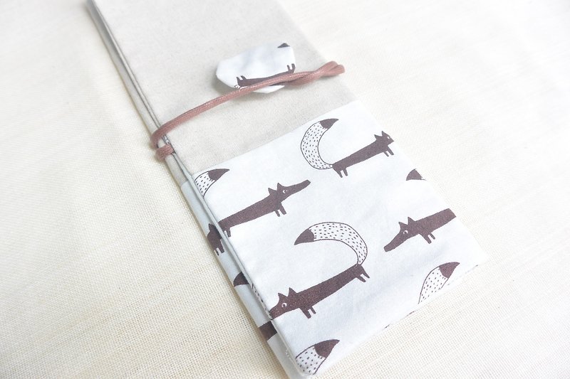 Handmade pencil pouch - Fox - กล่องดินสอ/ถุงดินสอ - ผ้าฝ้าย/ผ้าลินิน ขาว
