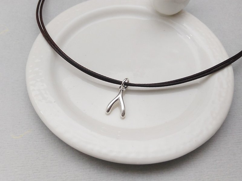 Wax line necklace sterling silver wishing bone Wax rope (double line) - สร้อยคอทรง Collar - วัสดุอื่นๆ สีเงิน