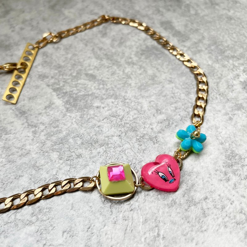 Remake! Tweety Bird Necklace with blue blue flower and gemstone - สร้อยคอ - โลหะ สึชมพู