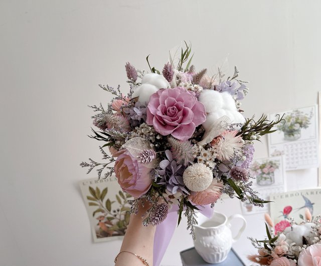 ヴィンテージ〉ピンク水晶の柱のような花瓶 Vintage Blue Glass Jug