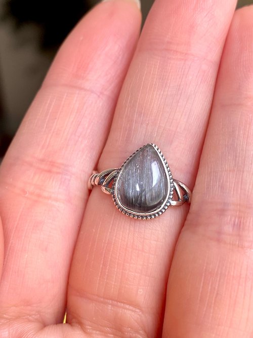 波卡圓點與小月光 水滴型銀鈦晶復古925銀戒指