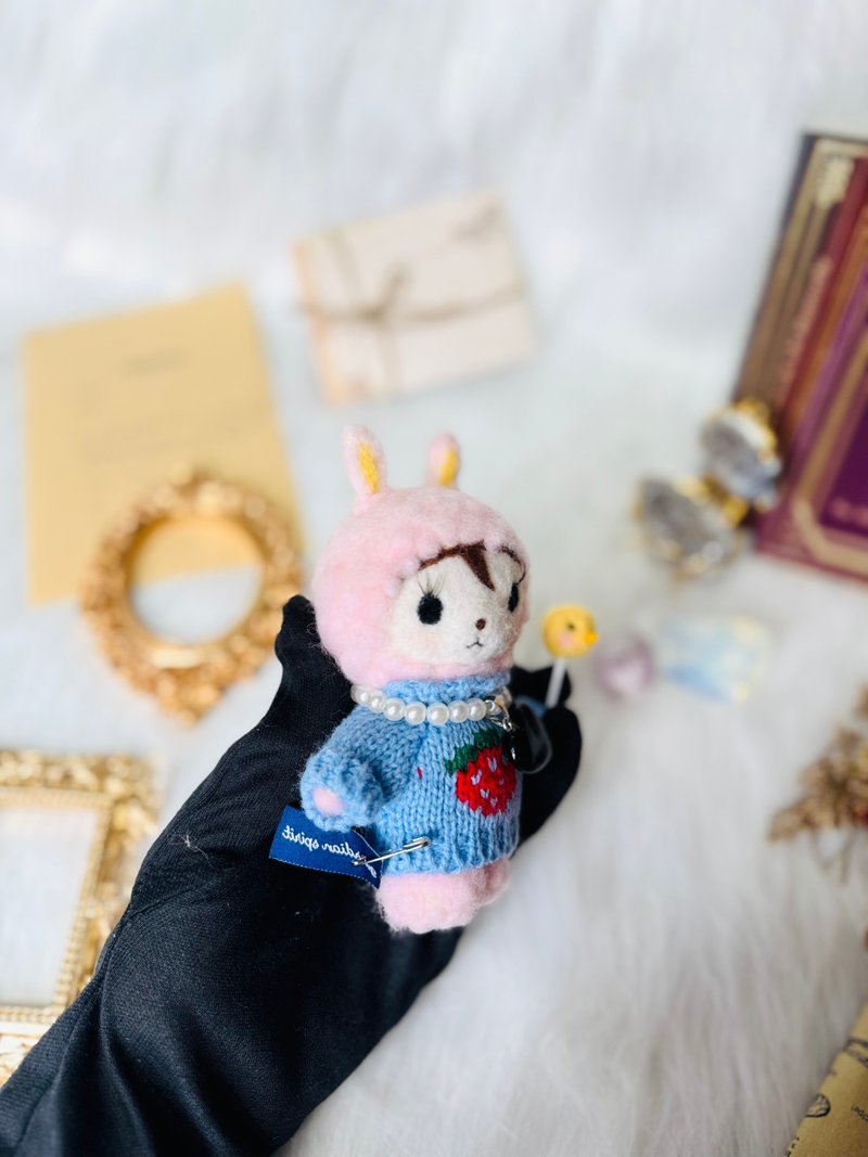 羊毛氈守護角色露露 配戴黑瑪瑙 守護你 - 編織/刺繡/羊毛氈/縫紉 - 羊毛 粉紅色