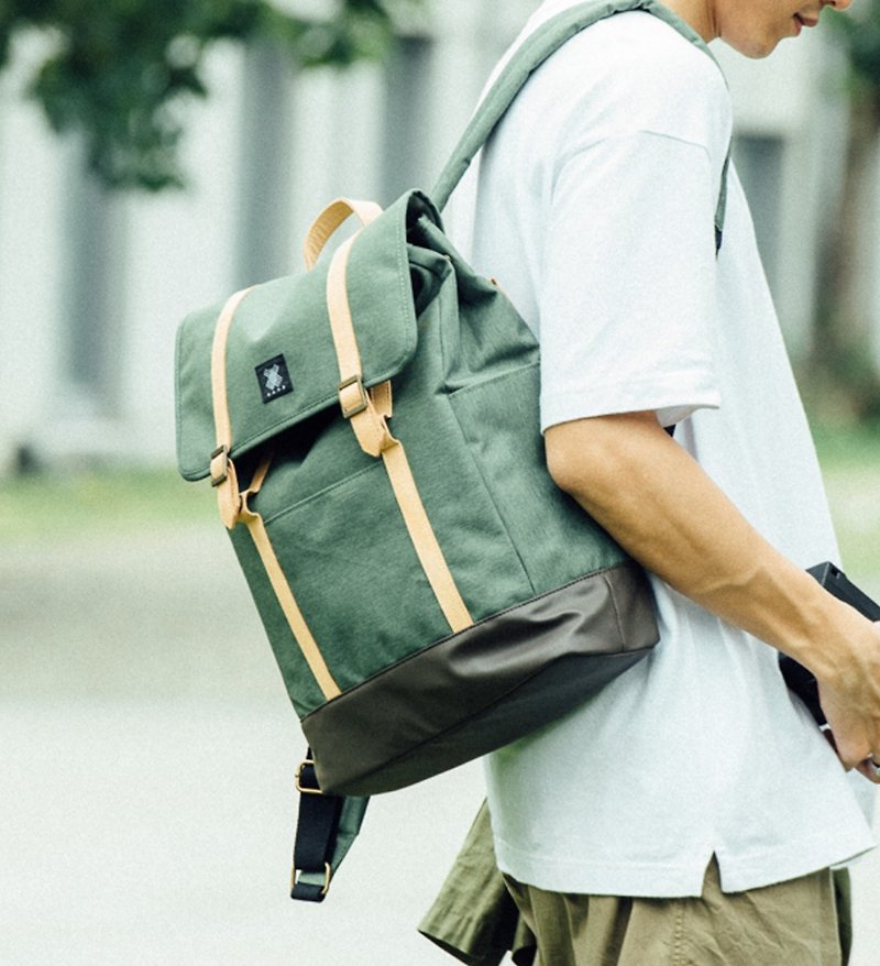 Gift/Design Urban Backpack with Leather Trim - Green - กระเป๋าเป้สะพายหลัง - วัสดุอื่นๆ สีเขียว