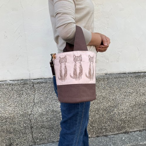 CHIGRACCI チグラッチ　ボディバッグ　猫バッグ　ブラック　レザー　猫 CHIGRACCI Ture-tette「猫おつむ」ブラック 日本製リアルレザー 猫の頭