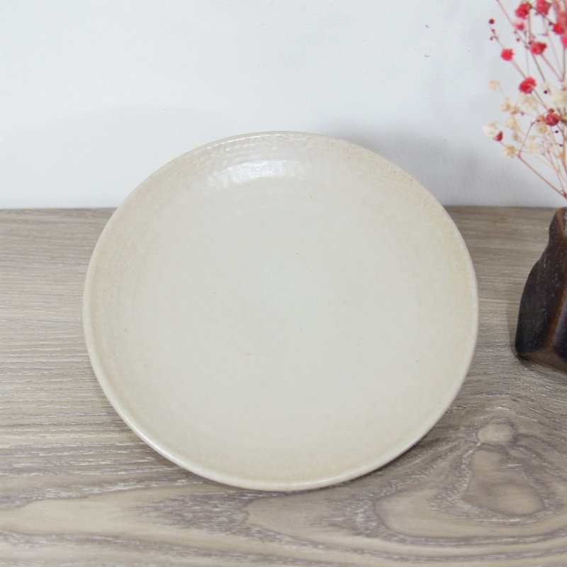 Rice white pottery plate, dinner plate, dinner plate, fruit plate, snack plate - about 15.5 cm in diameter - จานเล็ก - ดินเผา ขาว