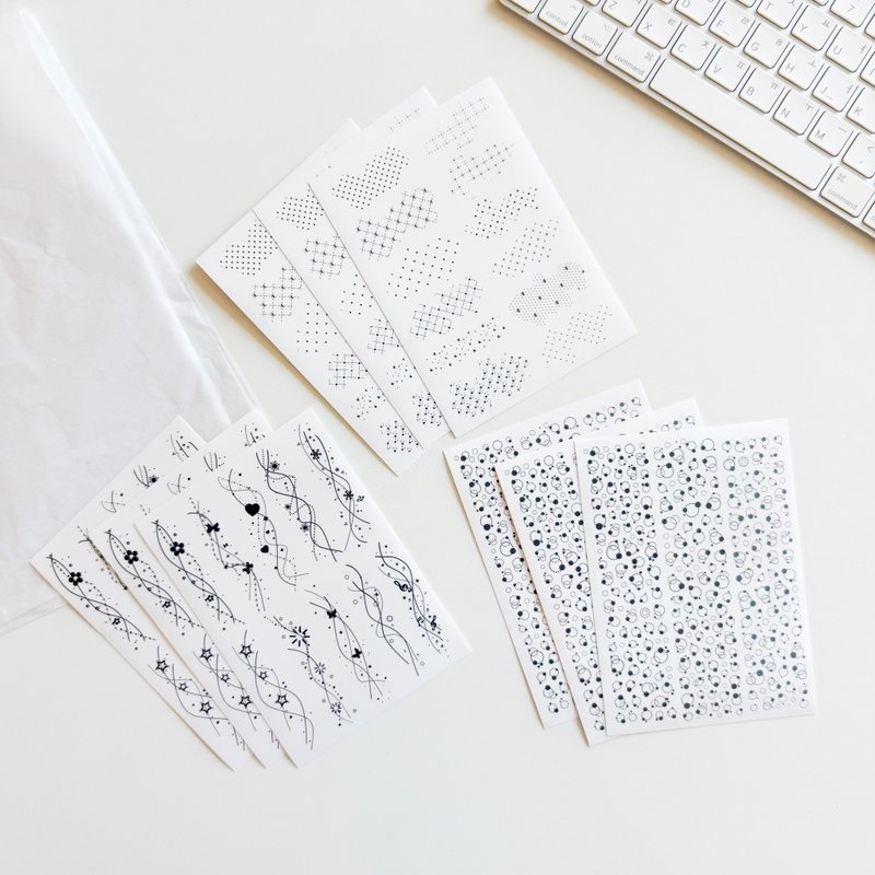 Circular line transparent sticker - 貼紙 - 紙 