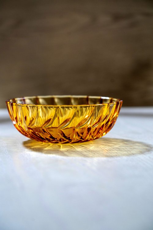 小小舊貨市集 日本製 昭和14公分沙拉甜點玻璃碗 精細切割花紋 未使用 臺灣免運