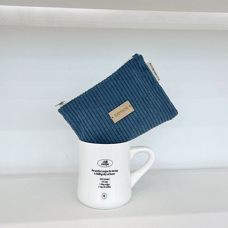 Cosy nemo pouch_blue - กระเป๋าเครื่องสำอาง - วัสดุอื่นๆ สีน้ำเงิน