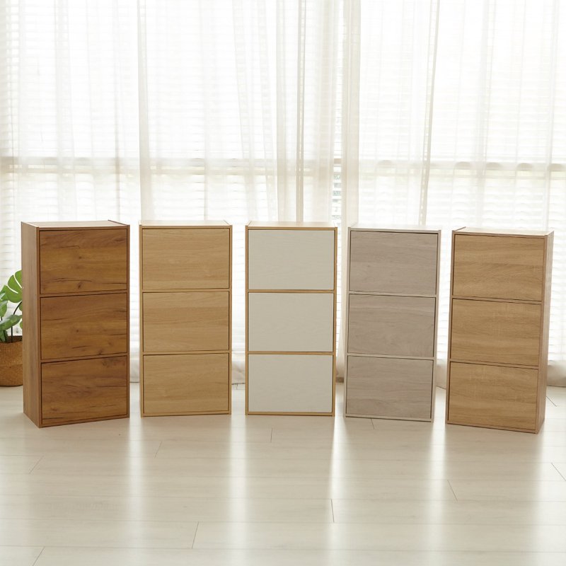 MIT Japanese simple three-layer storage cabinet with door - ชั้นวางหนังสือ - ไม้ หลากหลายสี