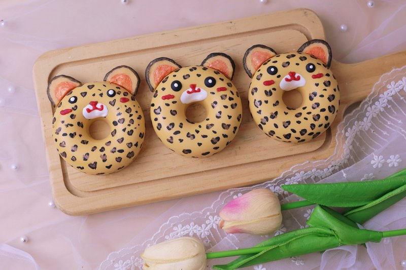 豹紋冬甩手工皂 Leopard Donut Soap - 肥皂/手工皂 - 其他材質 卡其色