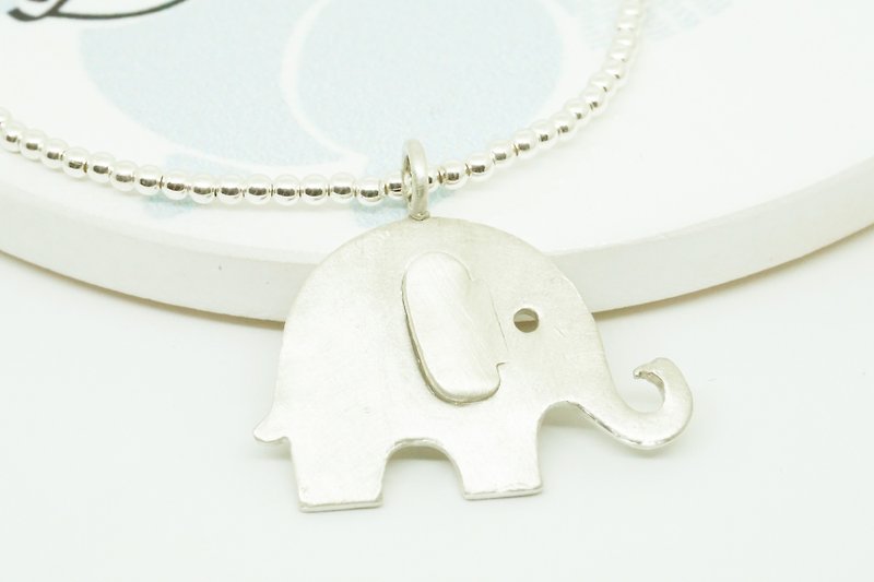 Innocence / elephant / matte / sterling silver bracelet - Bracelets - Other Metals Silver