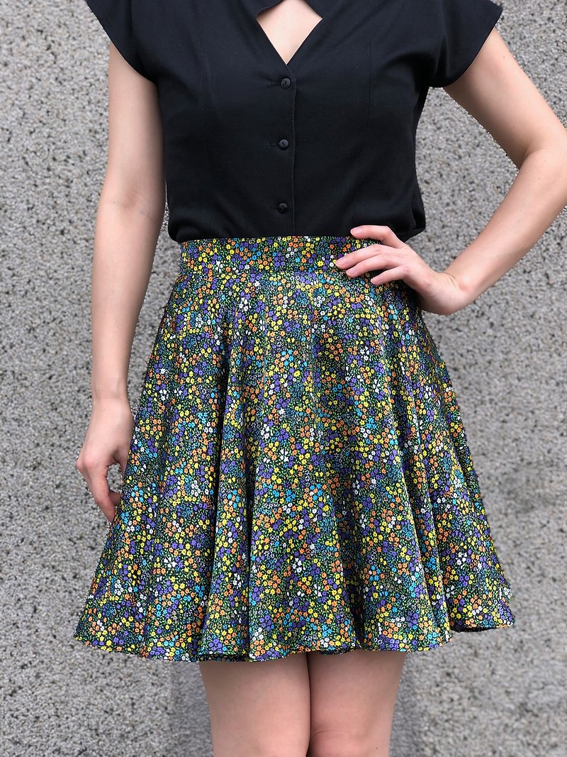 Color small floral skirt - กระโปรง - วัสดุอื่นๆ 