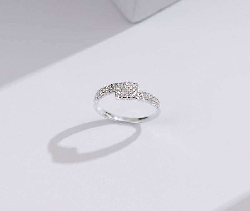 CZ Diamond CZ Diamond Ring - Sterling Silver .925 - Classic Ring (like diamond) - リング - スターリングシルバー シルバー