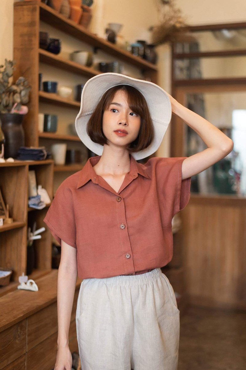 Linen Shirt with Wooden buttons (Short-sleeved)-Red brick