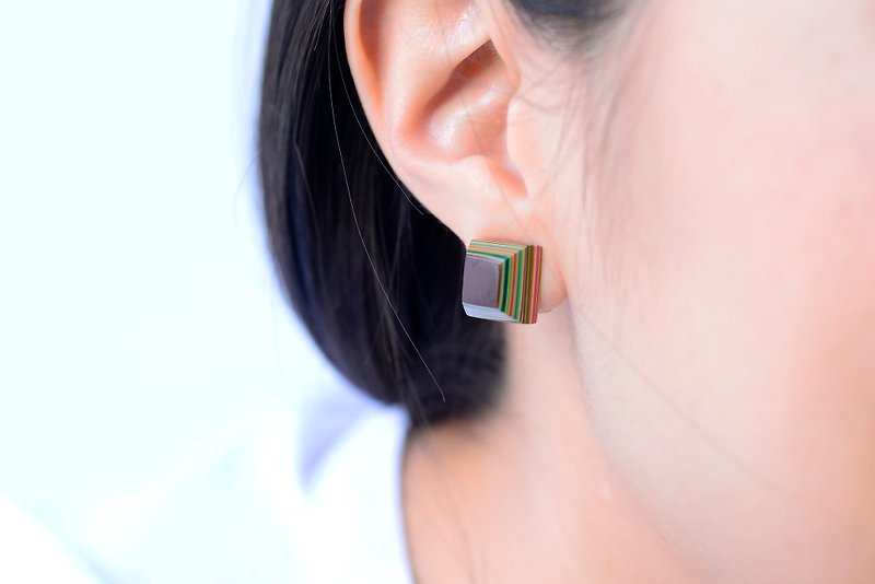 漆石耳環-松花綠漸層方塊 - 耳環/耳夾 - 寶石 綠色
