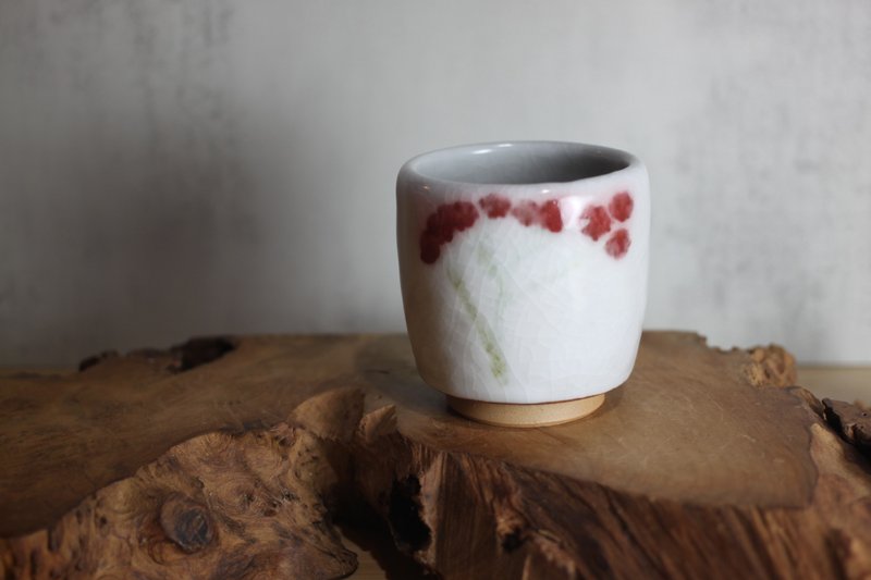 [Christmas Gift Box] 180ml Ru Kiln moon white ox blood red tea cup and water cup handmade by the famous Ye Minxiang - แก้ว - เครื่องลายคราม 