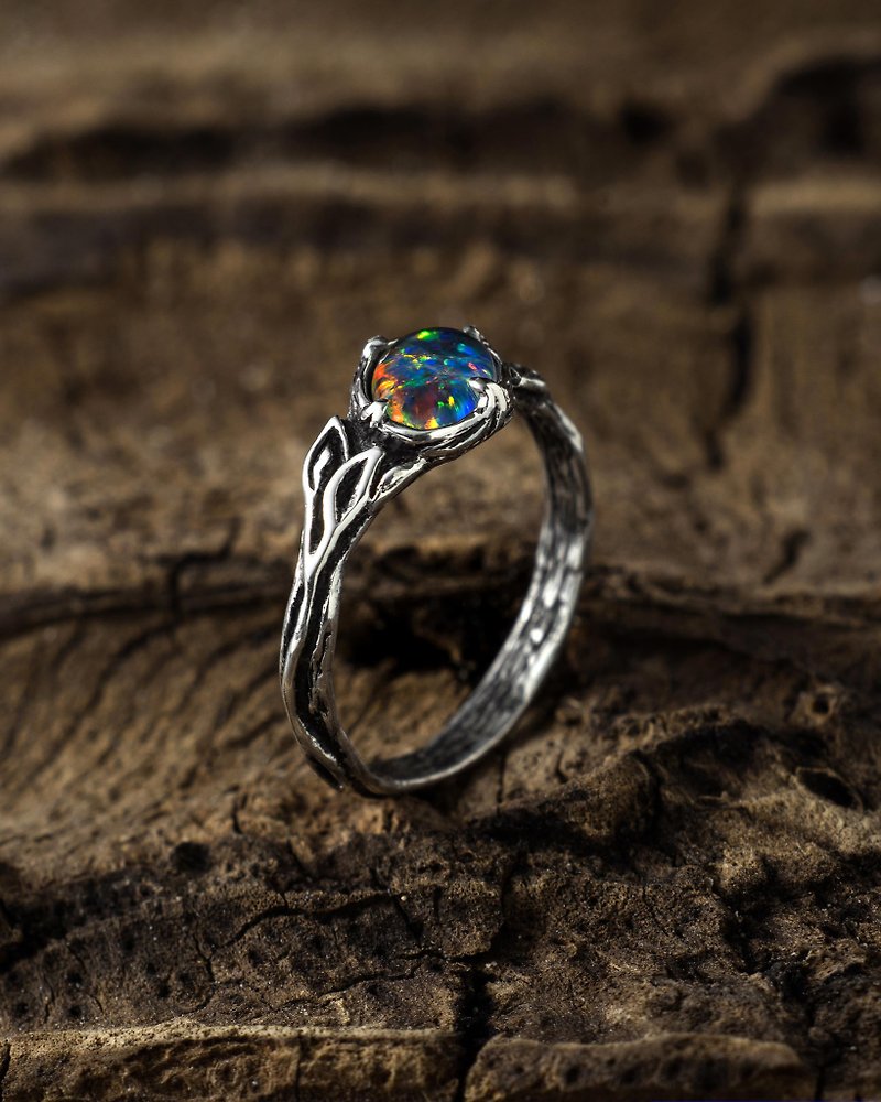 Opal ring Maa | Australian Opal sterling silver ring | October birthstone ring - 戒指 - 純銀 銀色