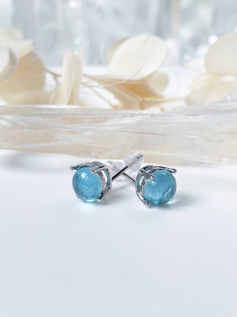 Clear aquamarine earrings||Aquamarine/Crystal/Earrings/Earrings/S925 Sterling Silver - ต่างหู - คริสตัล สีน้ำเงิน