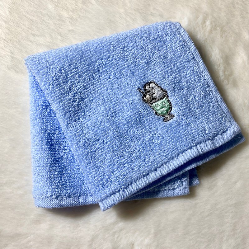 Tsurime ghost embroidered hand towel - ผ้าขนหนู - ผ้าฝ้าย/ผ้าลินิน สีน้ำเงิน