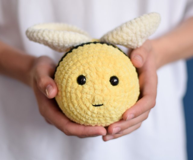 bee plush, chubby bee plush toy, bumblebee gifts