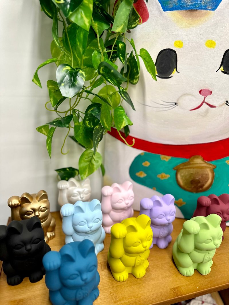 Kato Pottery | Solid Color Lucky Cat (Multicolor) - ของวางตกแต่ง - ดินเผา หลากหลายสี