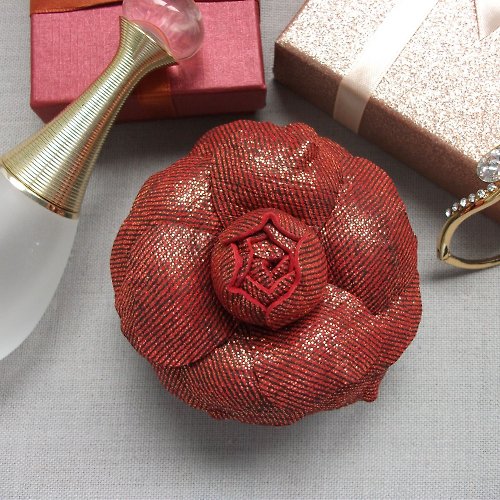 BROSHKI-KROSHKI Red camellia made of genuine leather stylized as jeans