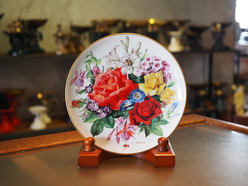 Germany name Hutschenreuther porcelain flower decoration plate "glorious summer" - จานเล็ก - เครื่องลายคราม หลากหลายสี