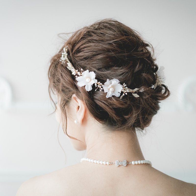 Pink Fabric Flower Crown/bride headdress/custom/handmade accessories/bride accessories - เครื่องประดับผม - ผ้าไหม สึชมพู