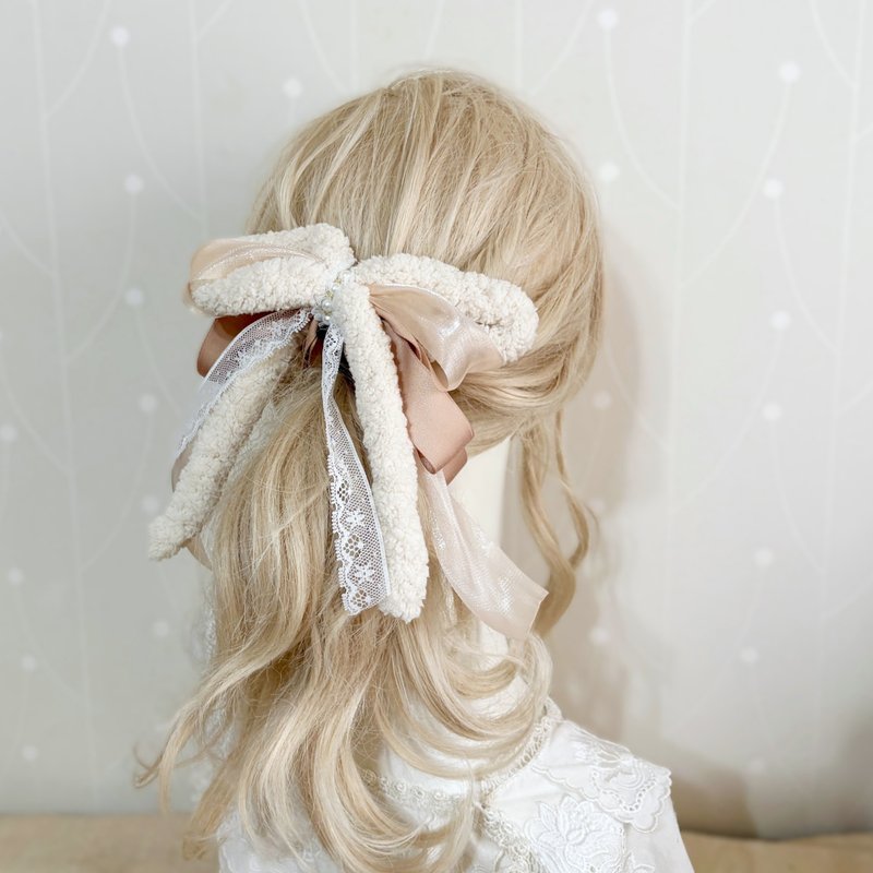 ふわふわ手作りフェアリークリップ ミルクティー ベージュ バンスクリップ バナナクリップ スプリングクリップ ポニーテールクリップ ヘアクリップ ヘアークリップ - ヘアアクセサリー - その他の素材 カーキ