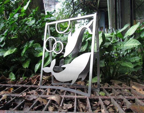 YCY：設計款信箱、金屬製品、設計傢俱、魔劍、妖刀，提供頂精緻的好選項 不鏽鋼雙魚刀架，獨特工藝質感，給予生活空間的不同的視覺方案，304不鏽鋼製作置物架、廚房架 (目前價格為短期特價)