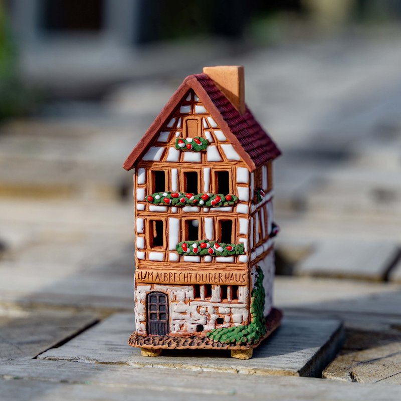 The old house in Nuremberg, Germany is 11cm high - Items for Display - Pottery 